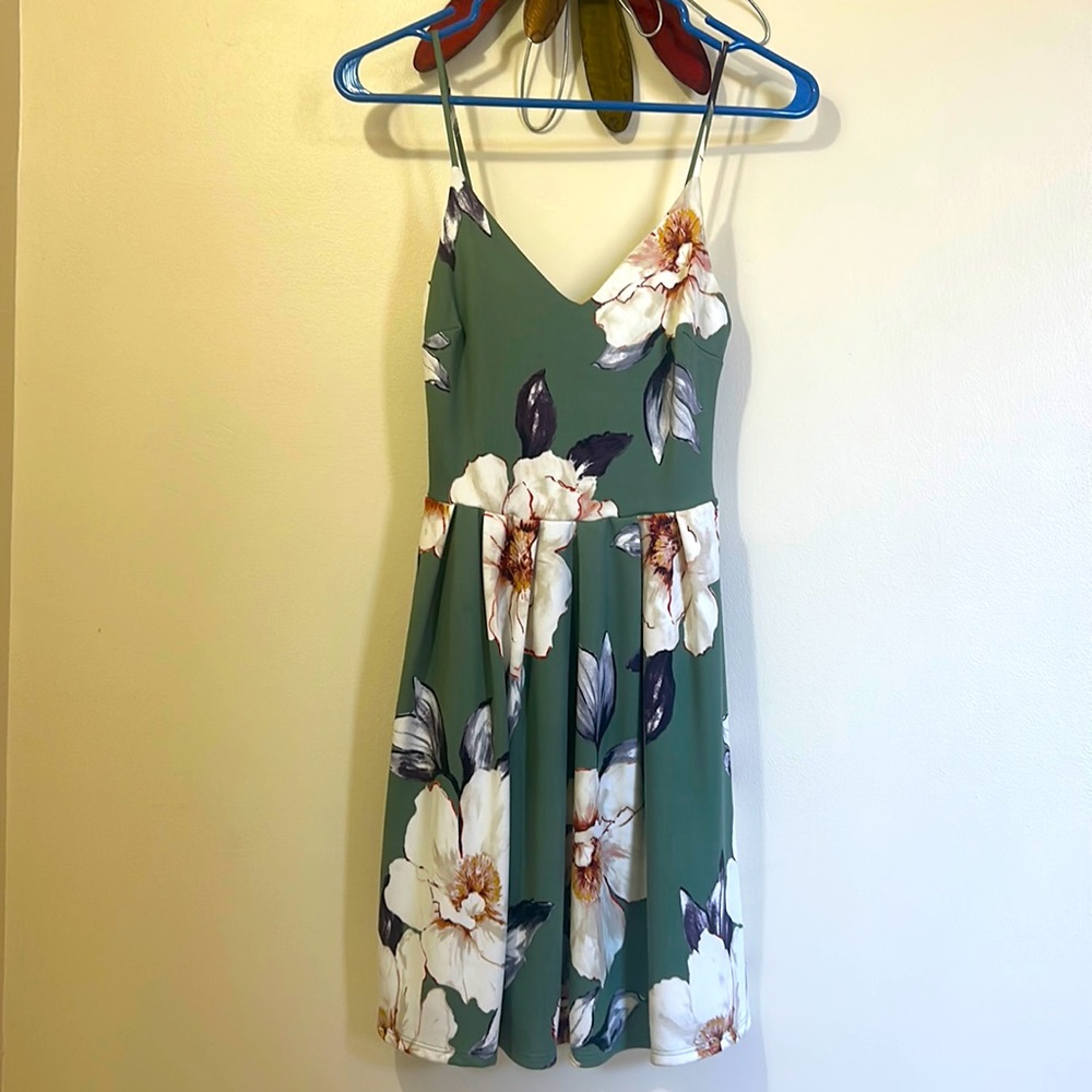 Soprano Green Floral Mini-Dress (Size Small)